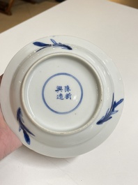 Een diverse collectie blauw-wit Chinees porselein, 19/20e eeuw