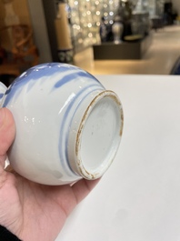 Een diverse collectie blauw-wit Chinees porselein, 19/20e eeuw