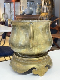Six br&ucirc;le-parfums en bronze, Chine, 19/20&egrave;me