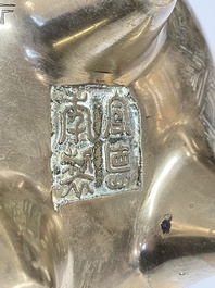 Six br&ucirc;le-parfums en bronze, Chine, 19/20&egrave;me