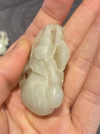 Cinq sculptures en jade blanc et c&eacute;ladon, Chine, Qing/R&eacute;publique