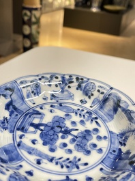 Een diverse collectie blauw-wit Chinees porselein, 19/20e eeuw