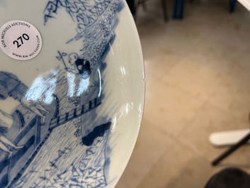Assiette en porcelaine de Chine en bleu et blanc &agrave; d&eacute;cor d'une sc&egrave;ne fluviale, Yongzheng