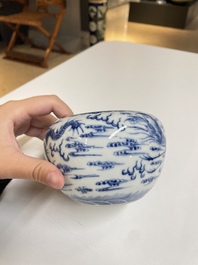 Een diverse collectie blauw-wit Chinees porselein, 19/20e eeuw