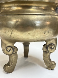 Six br&ucirc;le-parfums en bronze, Chine, 19/20&egrave;me