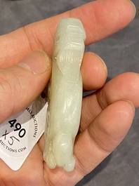Cinq sculptures en jade blanc et c&eacute;ladon, Chine, Qing/R&eacute;publique
