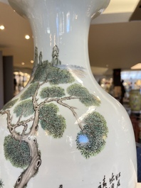 Quatre vases en porcelaine de Chine qianjiang cai, 19/20&egrave;me
