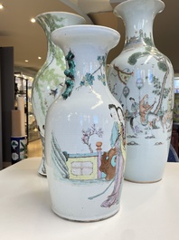 Quatre vases en porcelaine de Chine qianjiang cai, 19/20&egrave;me