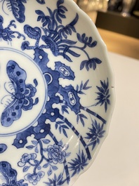 Een diverse collectie blauw-wit Chinees porselein, 19/20e eeuw
