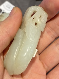 Cinq sculptures en jade blanc et c&eacute;ladon, Chine, Qing/R&eacute;publique