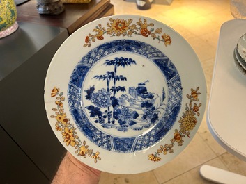 14 Chinese blauw-witte en verte-Imari borden, Kangxi/Qianlong