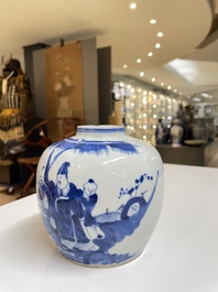Een diverse collectie blauw-wit Chinees porselein, 19/20e eeuw