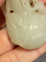 Cinq sculptures en jade blanc et c&eacute;ladon, Chine, Qing/R&eacute;publique