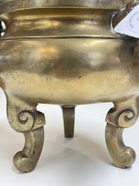 Six br&ucirc;le-parfums en bronze, Chine, 19/20&egrave;me