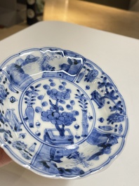 Een diverse collectie blauw-wit Chinees porselein, 19/20e eeuw