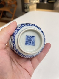 Een diverse collectie blauw-wit Chinees porselein, 19/20e eeuw