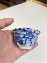Een diverse collectie blauw-wit Chinees porselein, 19/20e eeuw