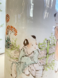Quatre vases en porcelaine de Chine qianjiang cai, 19/20&egrave;me