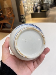 Een diverse collectie blauw-wit Chinees porselein, 19/20e eeuw