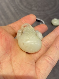 Cinq sculptures en jade blanc et c&eacute;ladon, Chine, Qing/R&eacute;publique