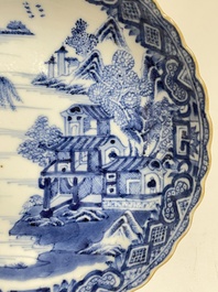 Een diverse collectie blauw-wit Chinees porselein, 19/20e eeuw