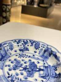 Een diverse collectie blauw-wit Chinees porselein, 19/20e eeuw
