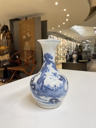 Een diverse collectie blauw-wit Chinees porselein, 19/20e eeuw