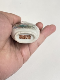 Six tabati&egrave;res en porcelaine de Chine, 19/20&egrave;me