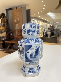 Een diverse collectie Chinees porselein, Kangxi en later