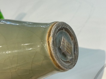 A Chinese monochrome celadon-glazed 'meiping' vase, 18/19th C.