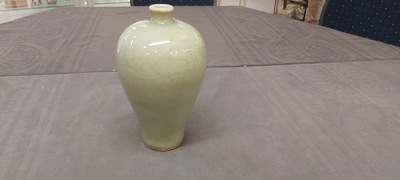 A Chinese monochrome celadon-glazed 'meiping' vase, 18/19th C.