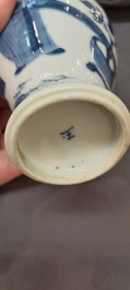 A Chinese blue and white covered vase and a verte-Imari plate, Kangxi