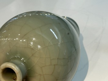 A Chinese monochrome celadon-glazed 'meiping' vase, 18/19th C.