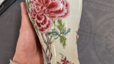 Een diverse collectie Chinees famille rose en famille verte porselein, Yongzheng en later