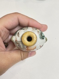Six tabati&egrave;res en porcelaine de Chine, 19/20&egrave;me