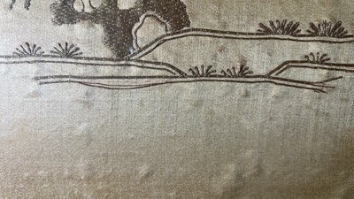 Een Chinese met metaaldraad geborduurde zijden stoelbekleding, Qianlong