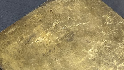 A Chinese rectangular gilt silver 'dragons' box for the Vietnamese market, He Sheng 和盛 seal mark, 19th C.