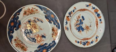 Dertien Chinese Imari-stijl borden, Kangxi/Qianlong