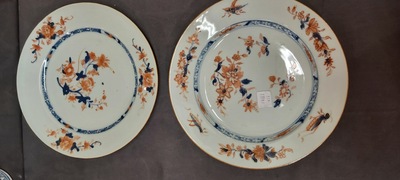 Dertien Chinese Imari-stijl borden, Kangxi/Qianlong
