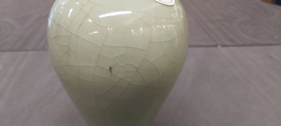 A Chinese monochrome celadon-glazed 'meiping' vase, 18/19th C.