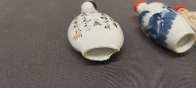 Five Chinese blue and white, iron-red and qianjiang cai snuff bottles, 19/20th C.