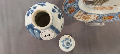 A Chinese blue and white covered vase and a verte-Imari plate, Kangxi