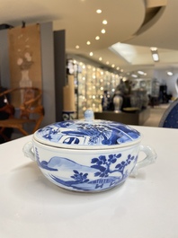 A pair of Chinese blue and white bowls and covers, Kangxi