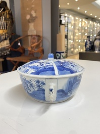 A pair of Chinese blue and white bowls and covers, Kangxi