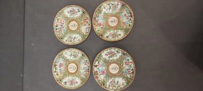 Een Chinees Canton famille rose 41-delig servies met het wapen van Ormiston voor de Schotse markt, 19e eeuw