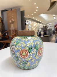 Een diverse collectie Chinees porselein, Kangxi en later