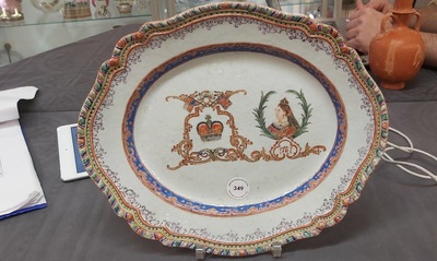 A Chinese dish with the portrait of Queen Victoria and the British crown, dated 1757, 18/19th C.