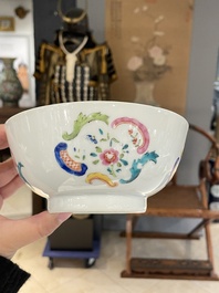 Een diverse collectie Chinees blauw-wit en famille rose porselein, Yongzheng en later
