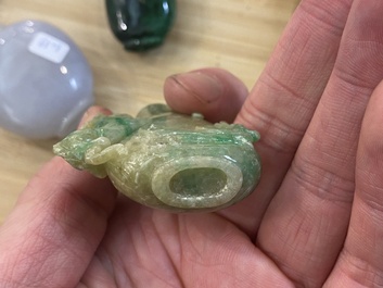 Negen Chinese snuifflessen in jade, hardsteen en glas, 19/20e eeuw