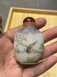 Une collection vari&eacute;e de tabati&egrave;res en jade, pierres dures et verre, Chine, 19/20&egrave;me